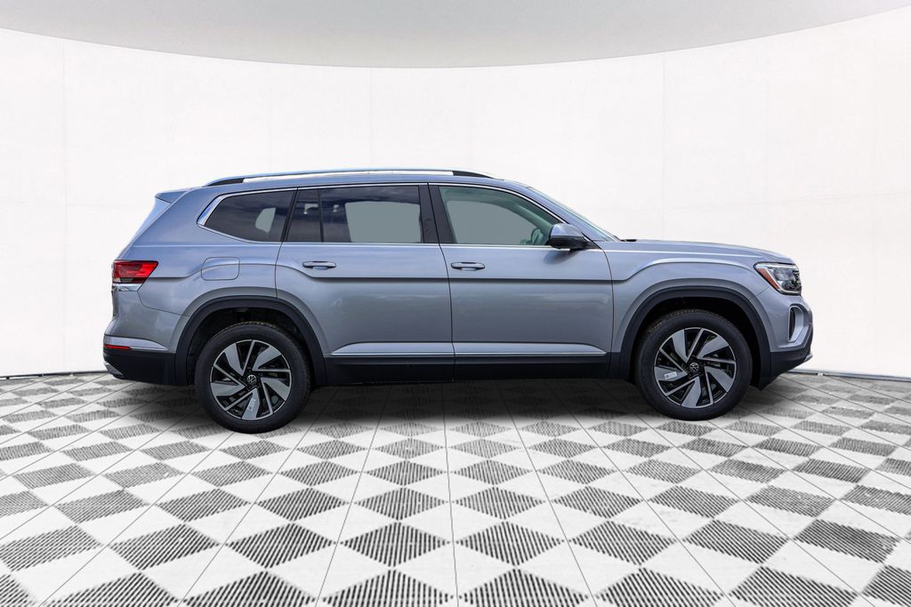 2024 Volkswagen Atlas 2.0T SEL 8