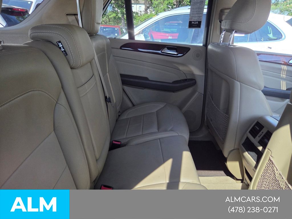 Used 2015  Mercedes-Benz ML 350 image 14