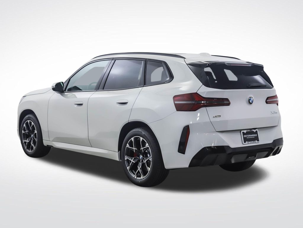 Thumbnail: 2026 BMW X3 - 3