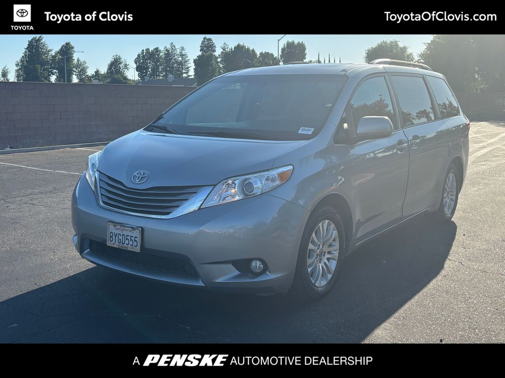 2017 Toyota Sienna XLE -
                  Clovis, CA