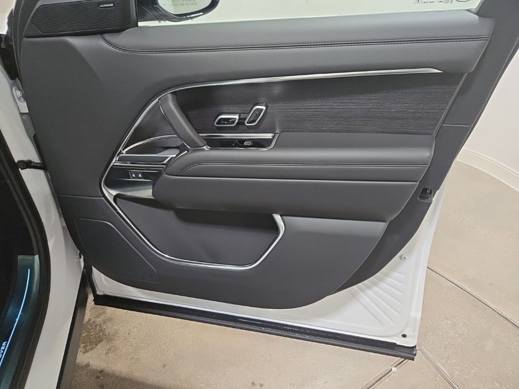 New 2026 White Land Rover SE image 27