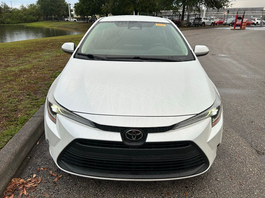 2023 Toyota Corolla LE 7