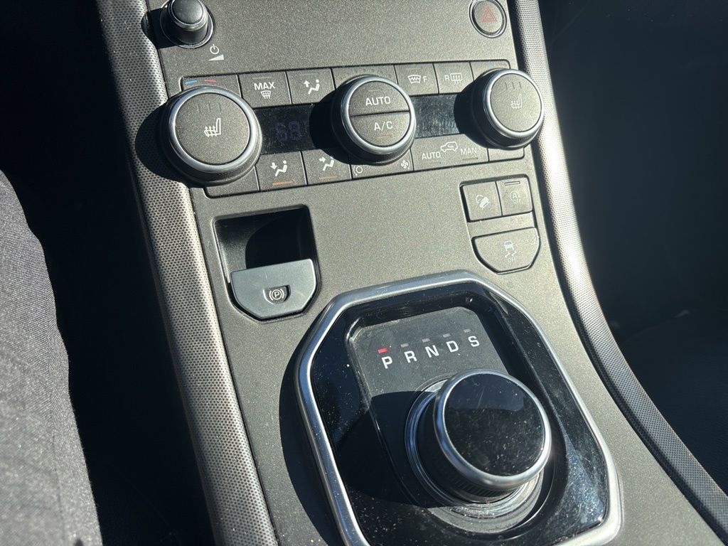 Thumbnail: 2019 Land Rover Range Rover Evoque - 11