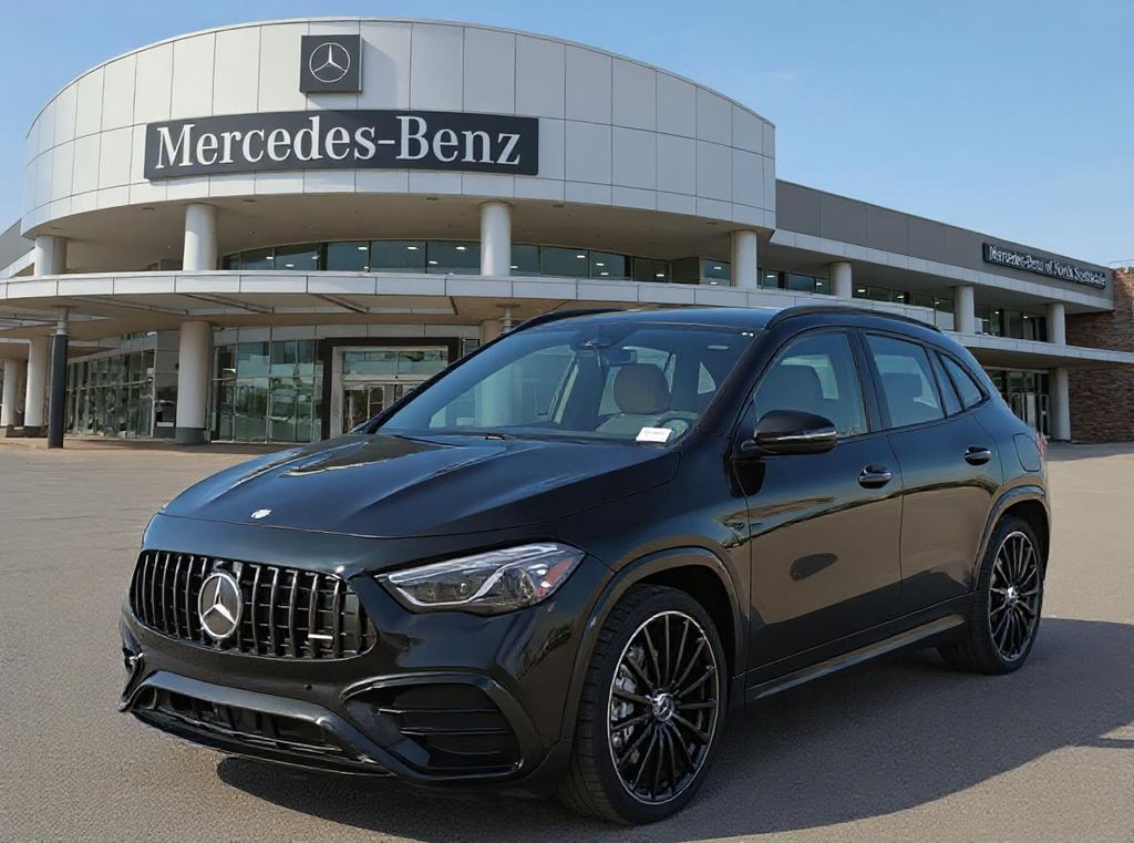 Thumbnail: 2026 Mercedes-Benz GLA - 1