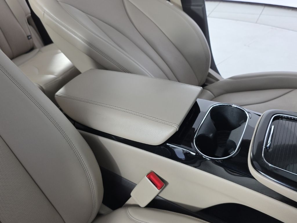 Thumbnail: 2022 Lincoln Nautilus - 16