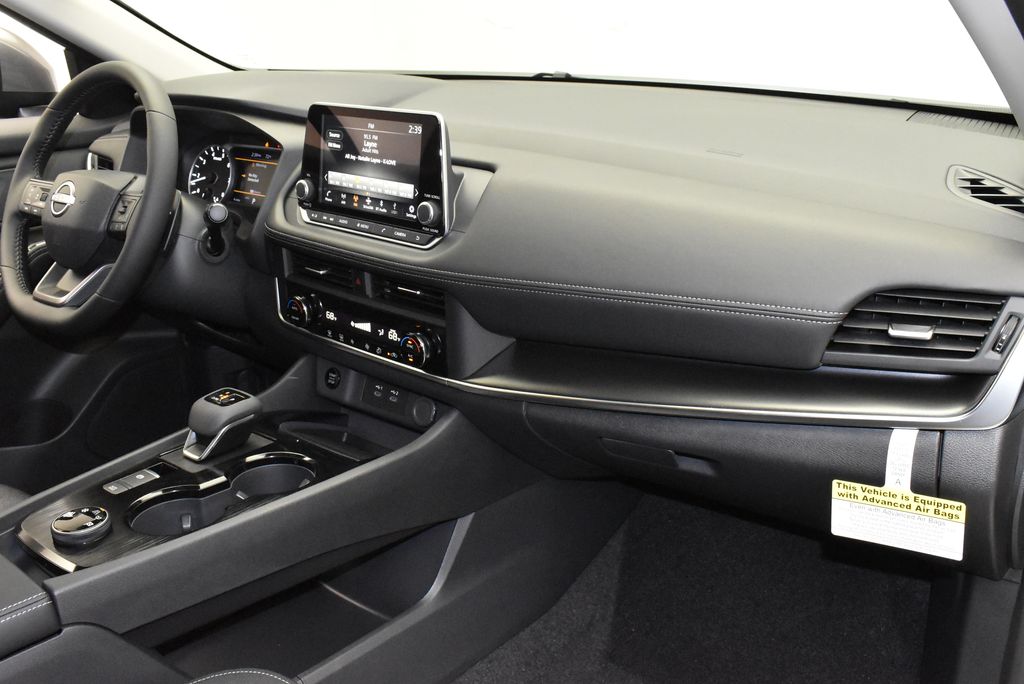 2025 Nissan Rogue SV 25