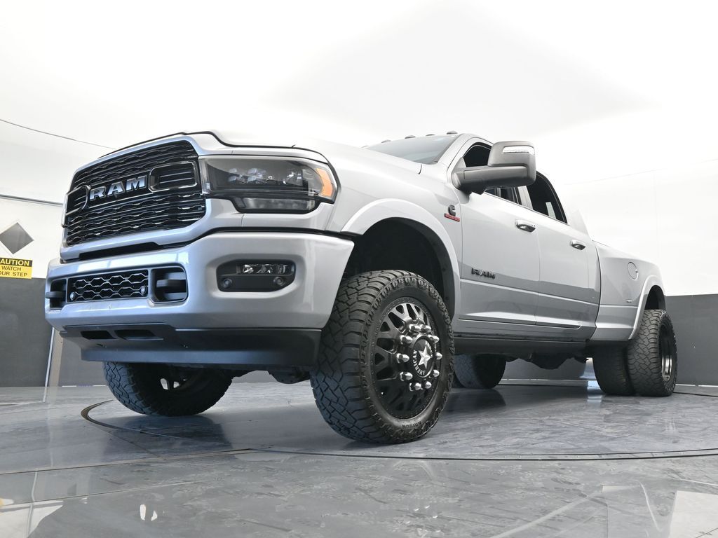 Used 2024 Billet Silver Metallic Clearcoat Ram Limited image 58