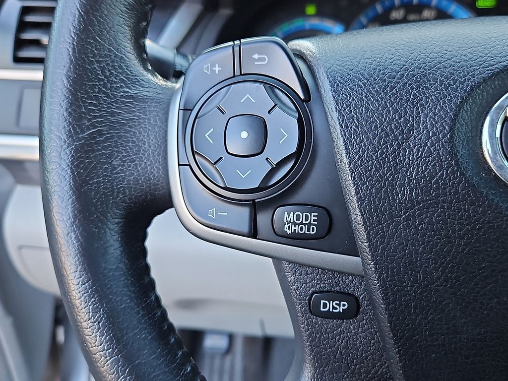 Thumbnail: 2012 Toyota Camry - 25