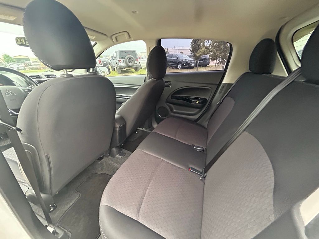 2017 Mitsubishi Mirage SE 6