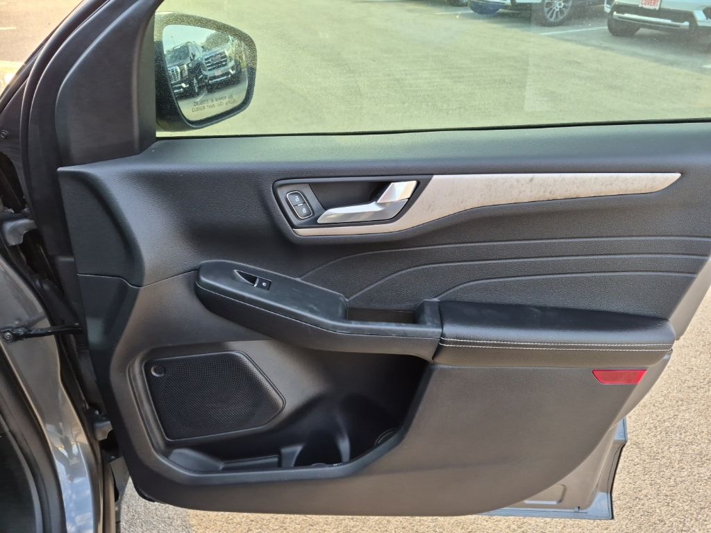 Used Car 2021 Ford Escape  Se For Sale Under $20,000 In Austin, Texas