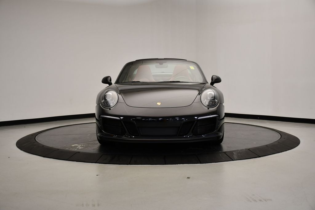 Thumbnail: 2018 Porsche 911 - 18