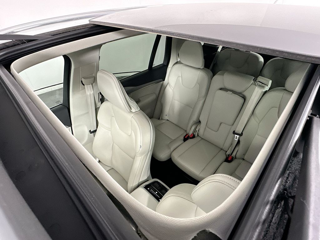 Thumbnail: 2023 Volvo XC90 - 22