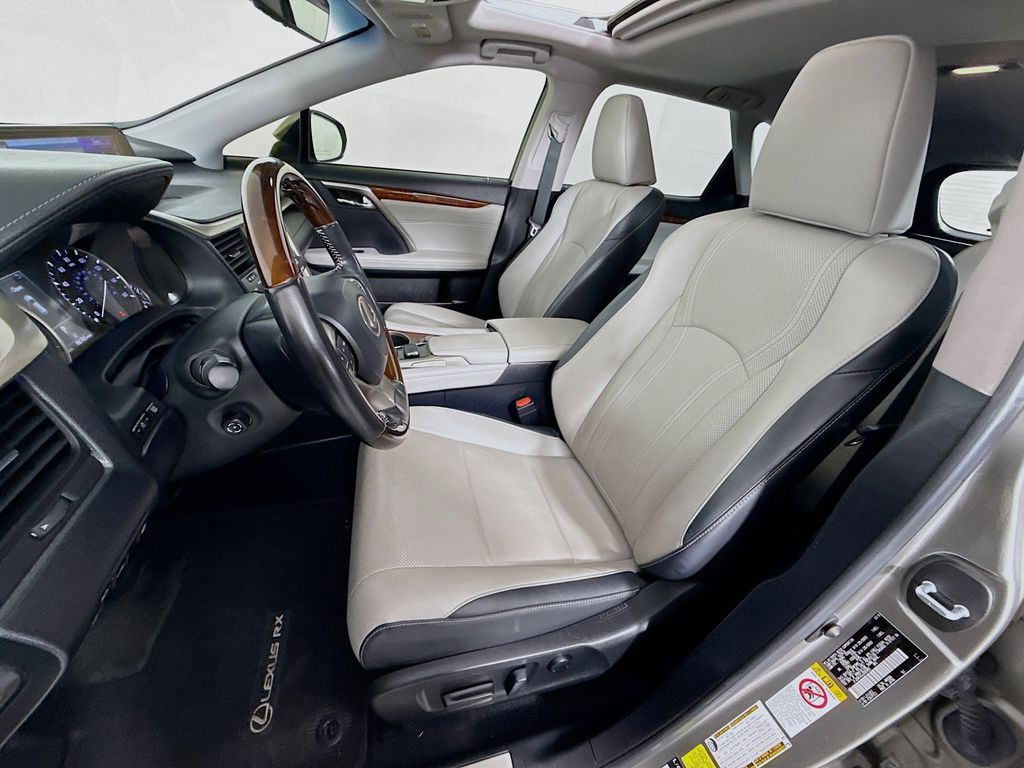 Thumbnail: 2018 Lexus RX - 21