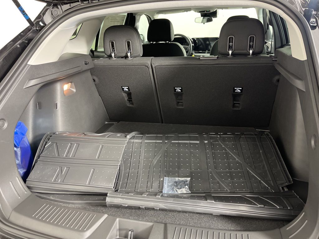 Thumbnail: 2026 Chevrolet Trax - 18