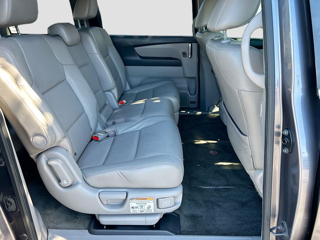 Thumbnail: 2016 Honda Odyssey - 28