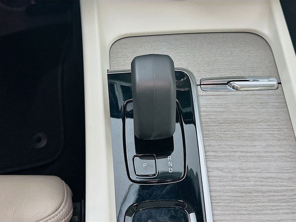 Used 2023 Blue Volvo Ultimate image 16