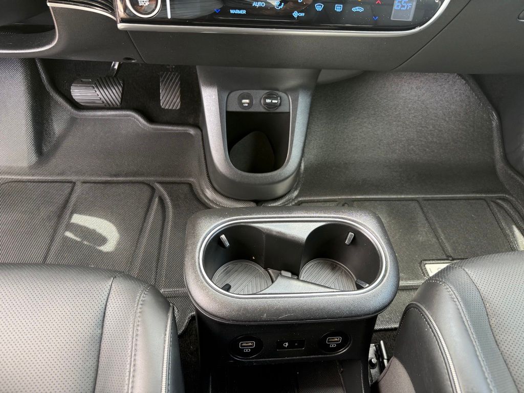 Thumbnail: 2023 Hyundai Ioniq 5 - 20