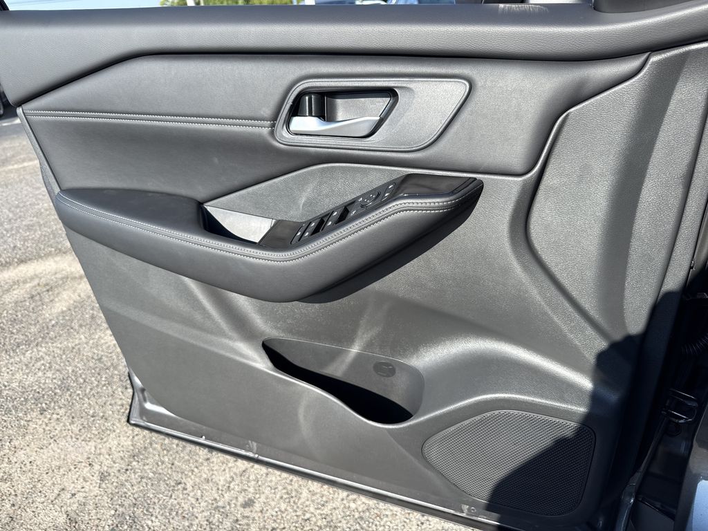 New 2026 Nissan Rogue SUV
