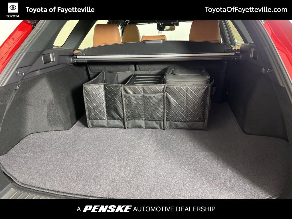 Thumbnail: 2025 Toyota Crown Signia - 21