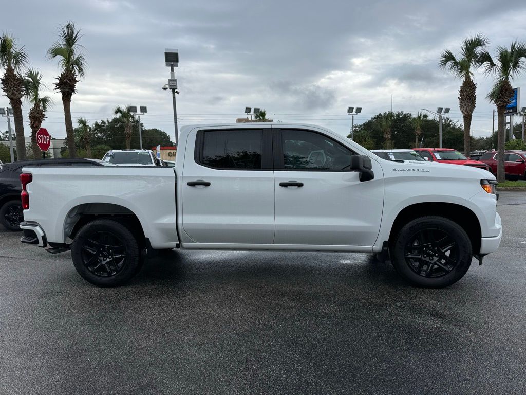 2024 Chevrolet Silverado 1500 Custom 9