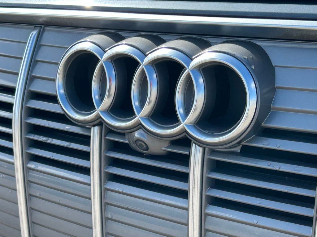 Used 2019 Gray Audi Premium Plus image 37