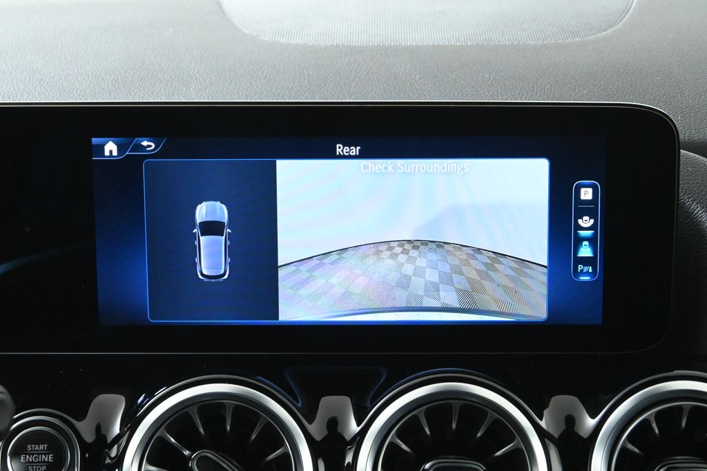 2025 Mercedes-Benz GLA 250 4MATIC 22