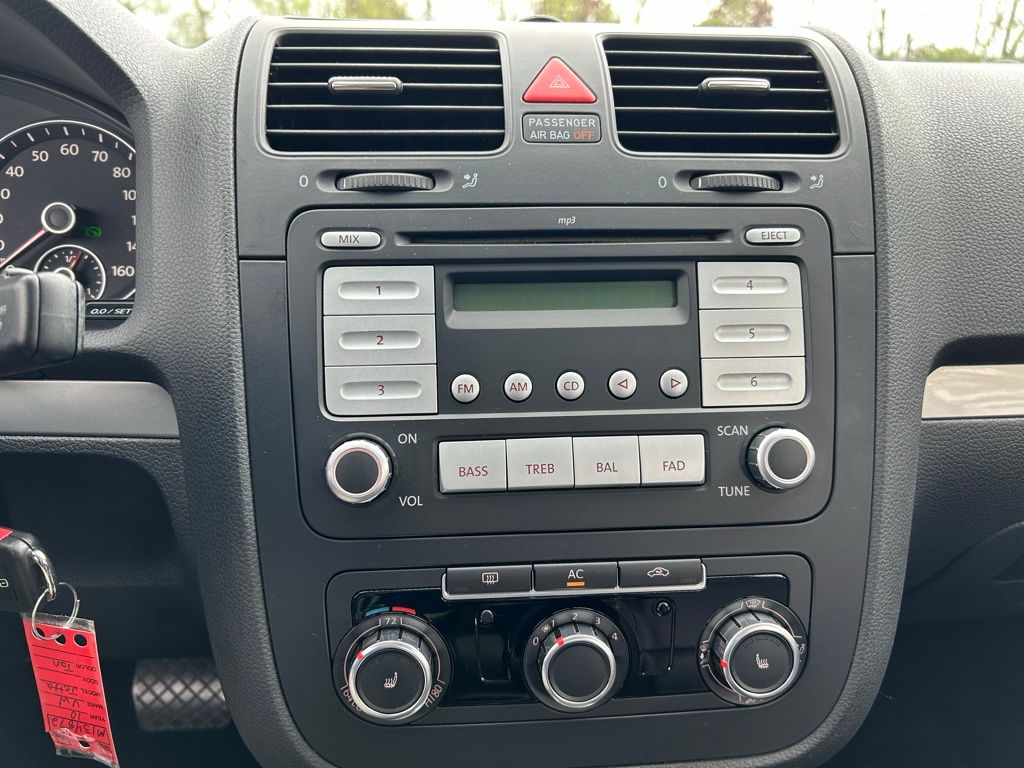 2010 Volkswagen Jetta Limited Edition 29