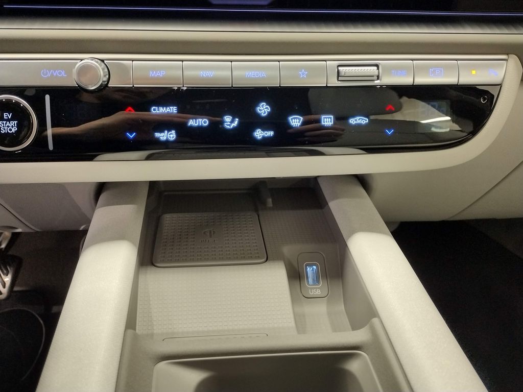 2025 Hyundai IONIQ 6 Limited