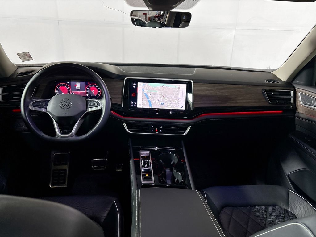 2024 Volkswagen Atlas 2.0T SEL Premium R-Line