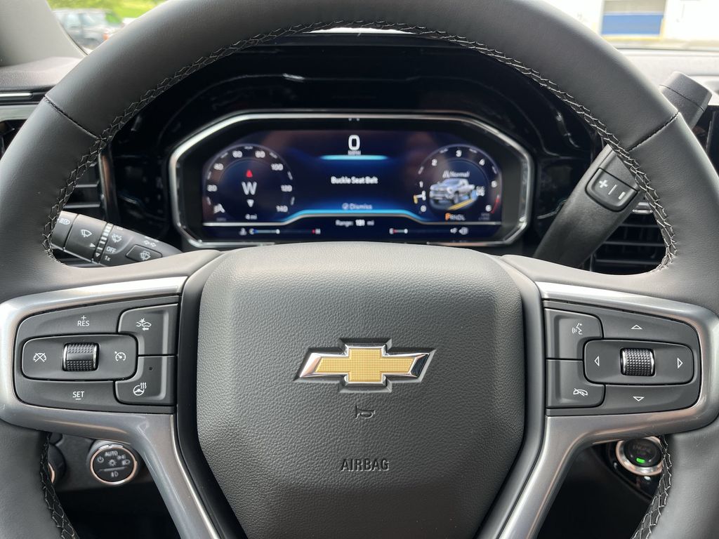 2025 Chevrolet Silverado 2500HD LT photo