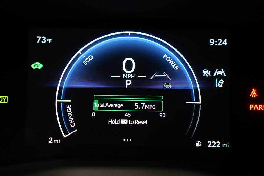 2025 Toyota Camry LE 16