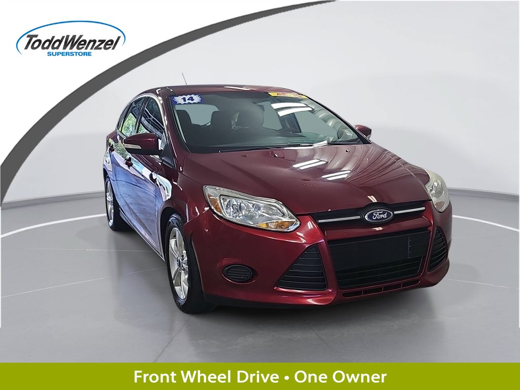 Ruby Red 2014 Ford Focus Hatchback Front-Wheel Drive 6-Speed Automatic