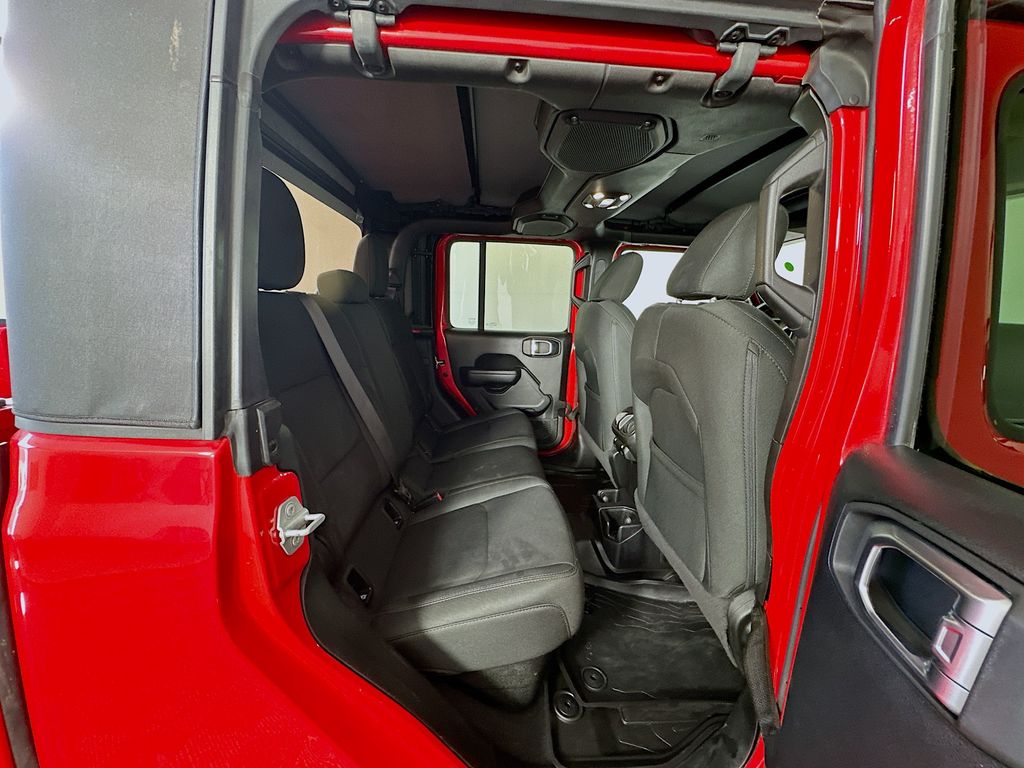 Thumbnail: 2020 Jeep Gladiator - 26