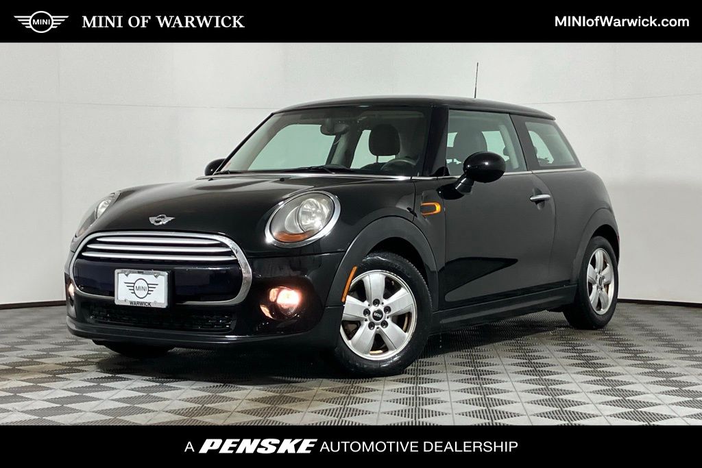 2014 MINI Cooper Base -
                Warwick, RI