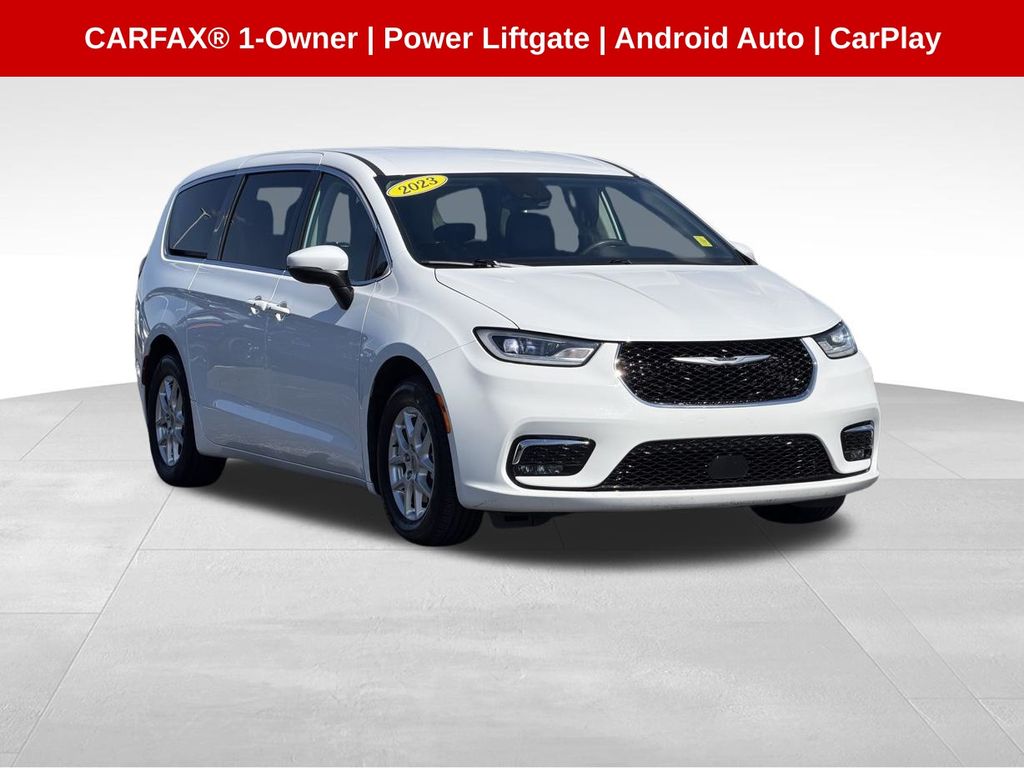 2023 Chrysler Pacifica Touring L FWD