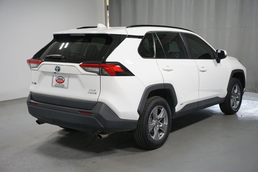 Thumbnail: 2022 Toyota RAV4 - 8