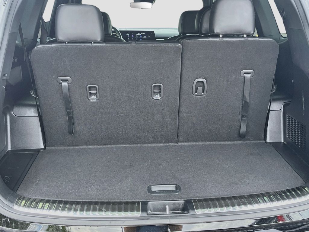 Used 2025 Black Kia SX-Prestige X-Line image 28