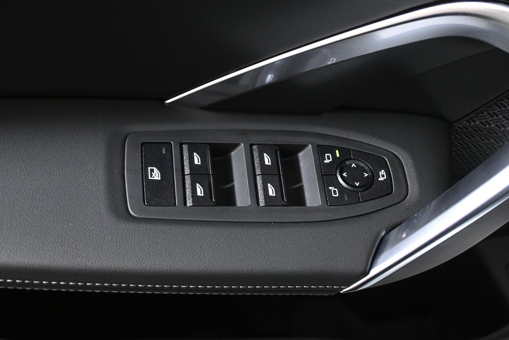 Thumbnail: 2026 BMW X1 - 30