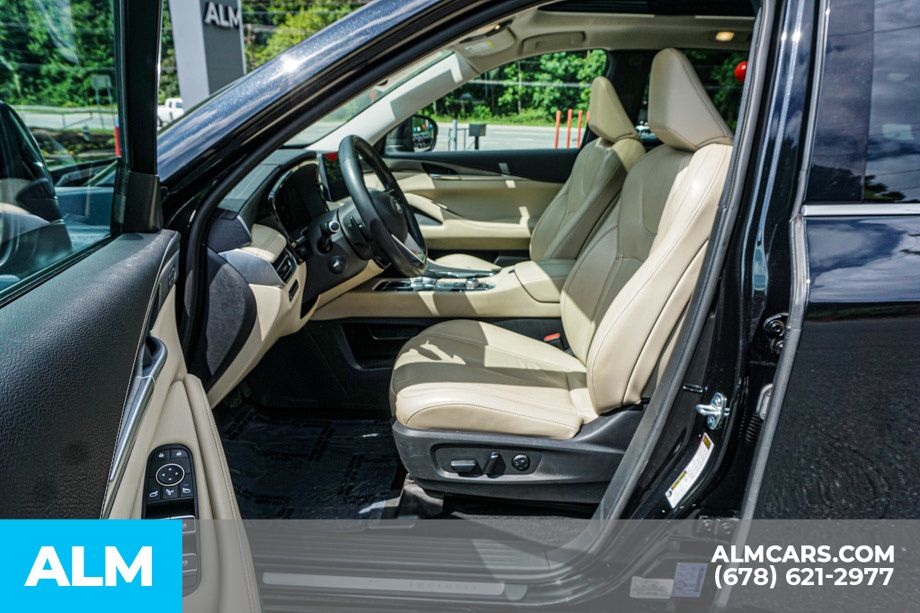 Used 2022 Black INFINITI LUXE image 19