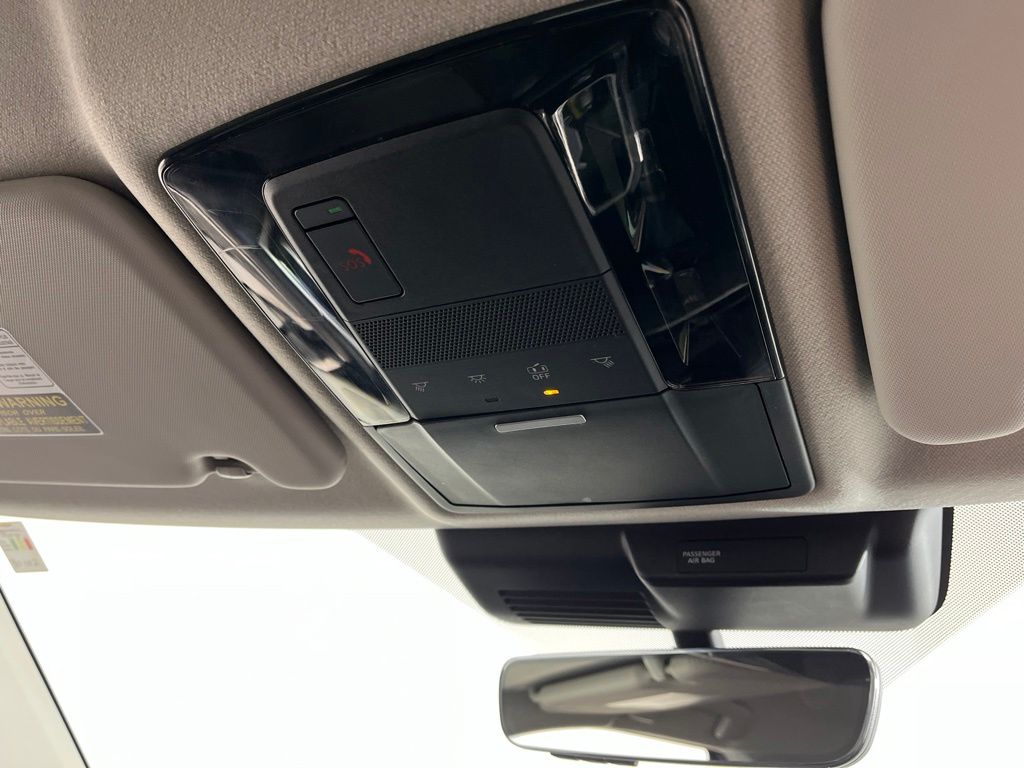 Thumbnail: 2025 Mitsubishi Outlander - 27