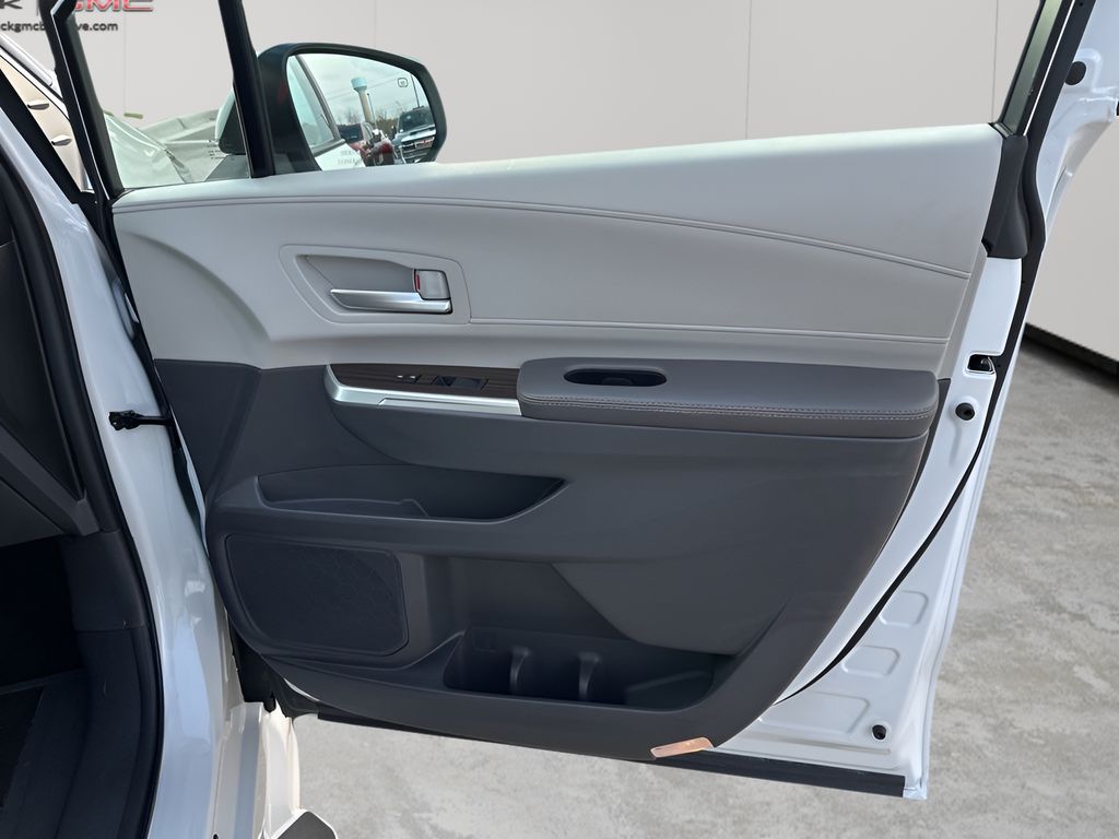 Used Car 2024 Toyota Sienna  Xle For Sale Under $80,000 In Austin, Texas