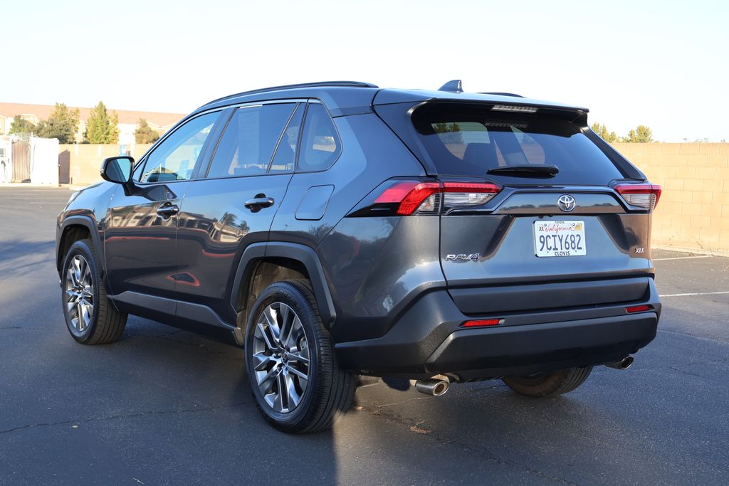 2022 Toyota RAV4 XLE Premium 7