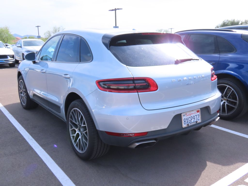 Thumbnail: 2018 Porsche Macan - 4