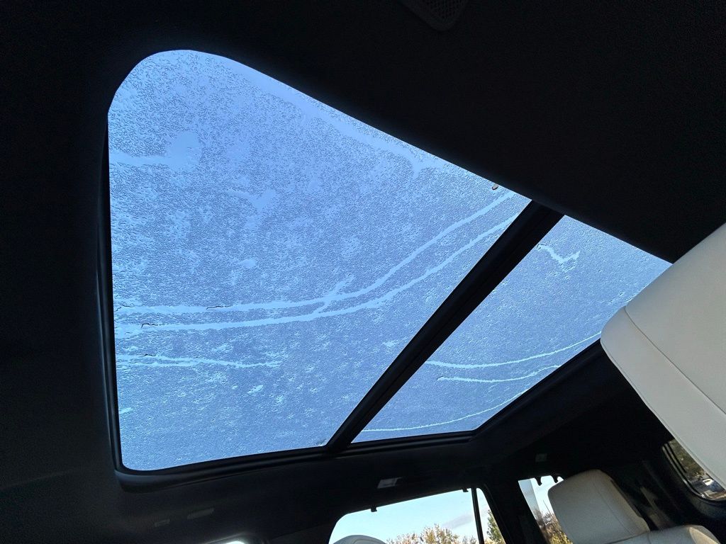 Thumbnail: 2024 Toyota Sequoia - 32