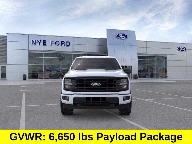 New 2026 Oxford White Ford XLT image 7