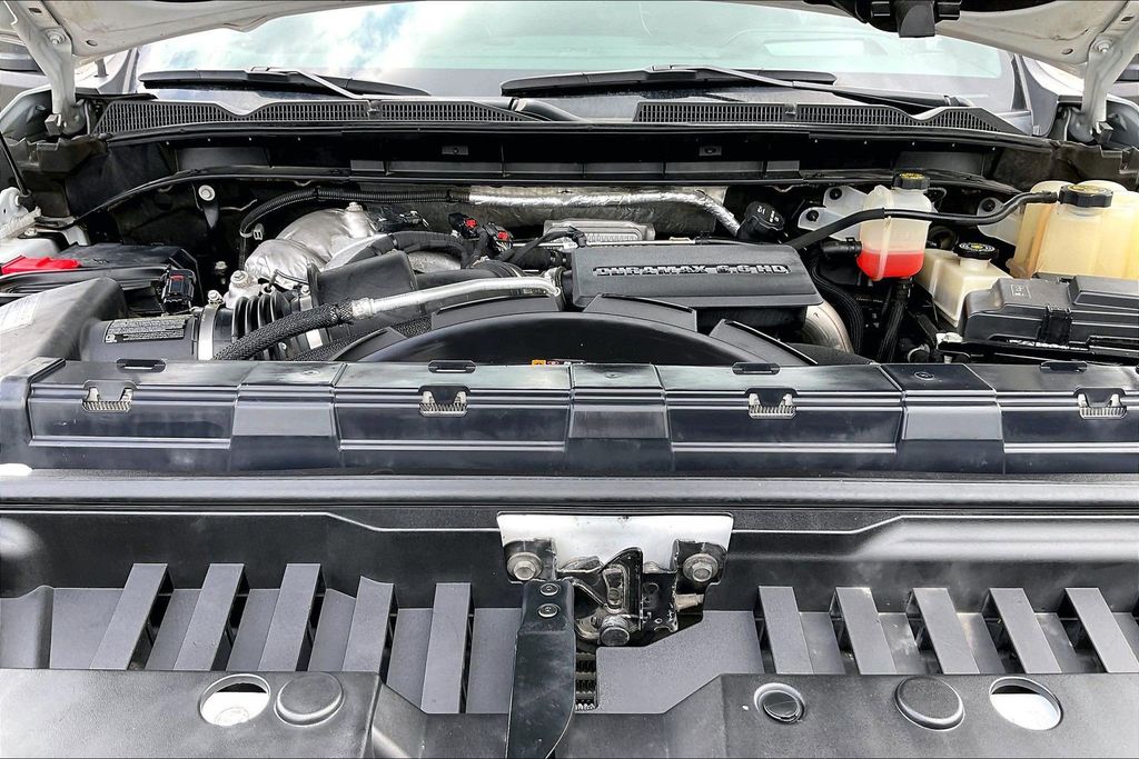 Used 2021 GMC Sierra 2500HD AT4 4D Crew Cab