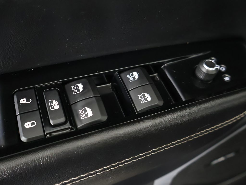 Used 2023 Black Jeep Series II image 44