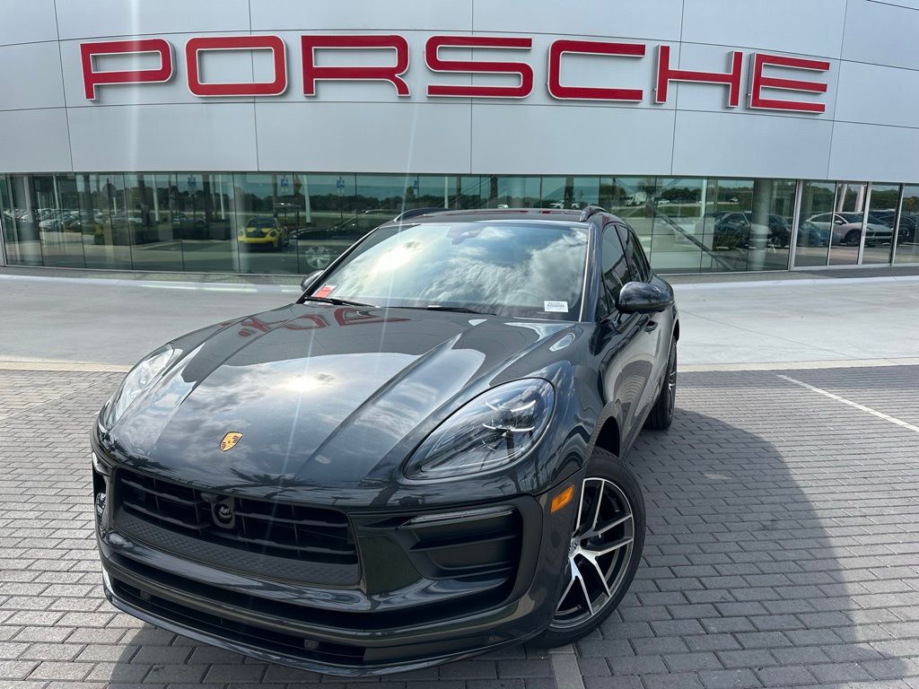 2025 Porsche Macan  -
                Davie, FL