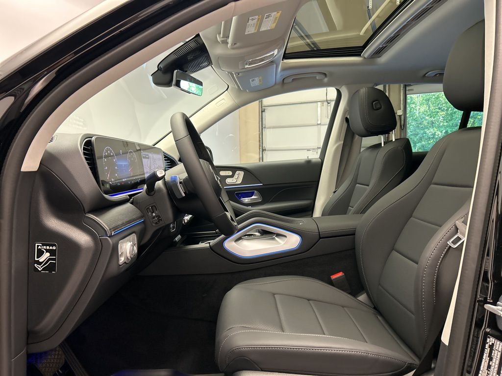 Thumbnail: 2026 Mercedes-Benz GLE - 12