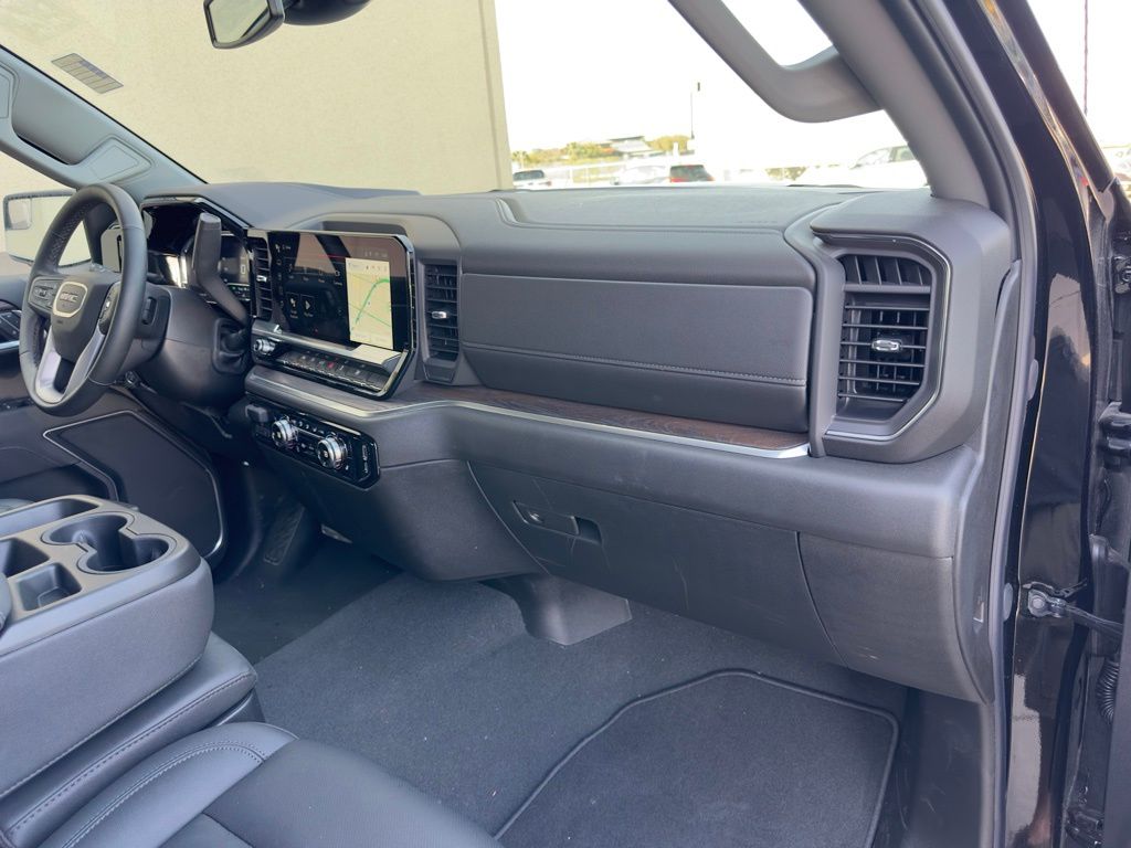Thumbnail: 2025 GMC Sierra 1500 - 12